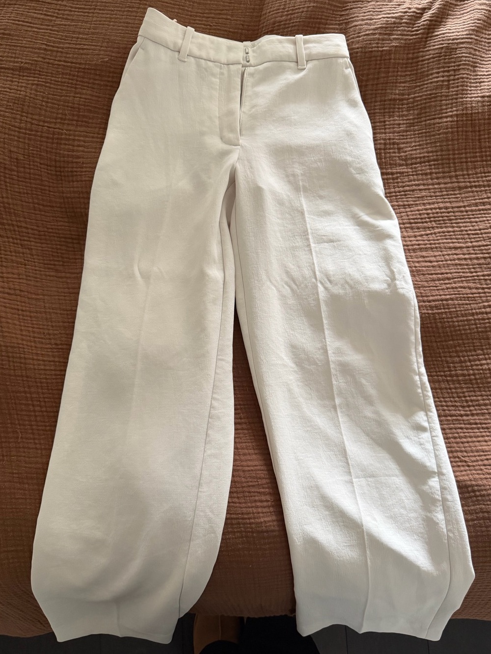 Aritzia Wilfred Wide Leg Crepette Pants
